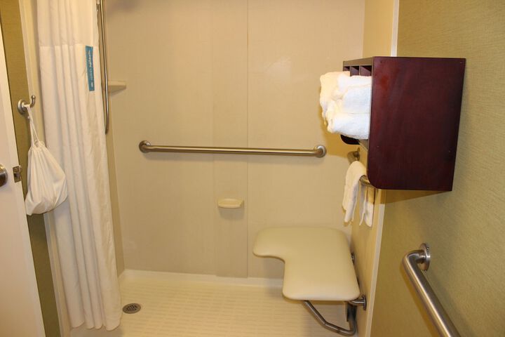 Room 21 of 52