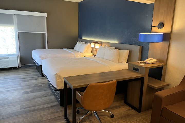 Room 28 of 50