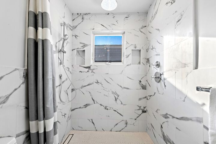 Room 20 of 61