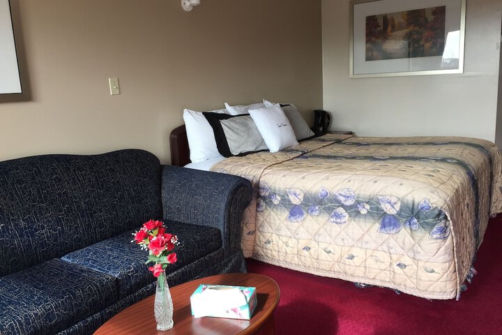Room 35 of 59