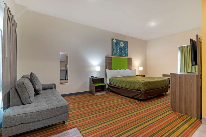 Room 9 of 27