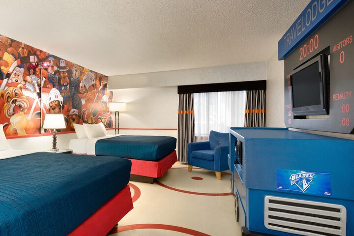 Room 18 of 66