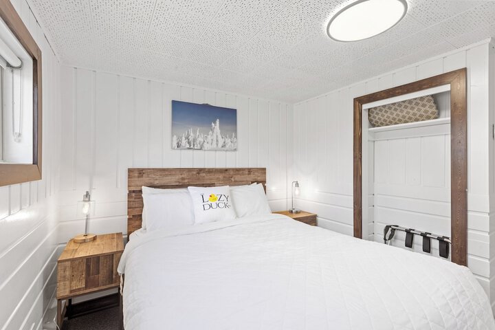 Room 30 of 70