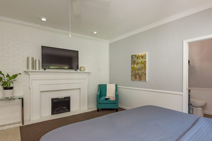 Room 50 of 71