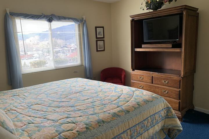 Room 70 of 89