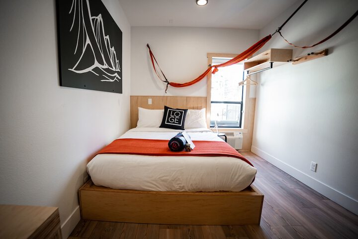 Room 30 of 52