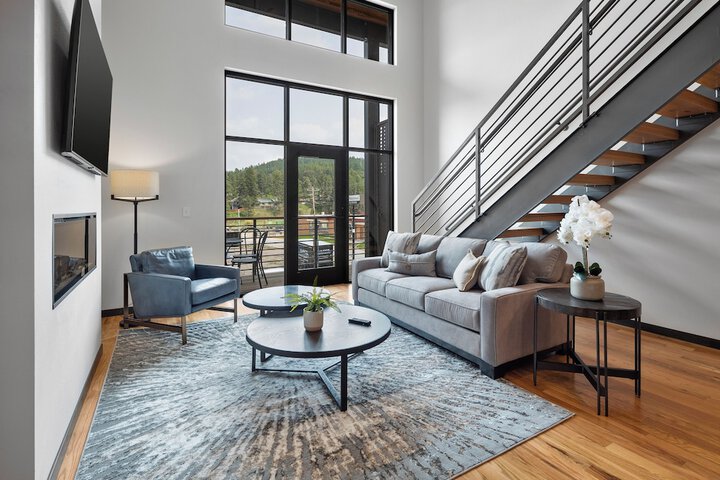 McGregor and Main Luxury Lofts