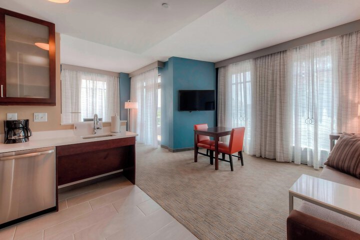 Room 15 of 87
