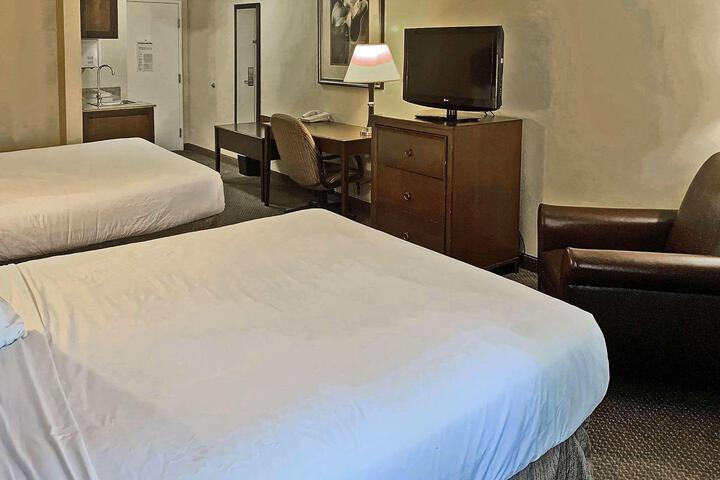 Spark by Hilton Catoosa Tulsa