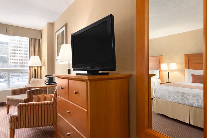 Room 48 of 62