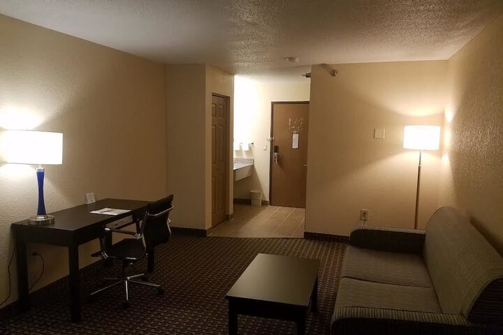 Room 15 of 49