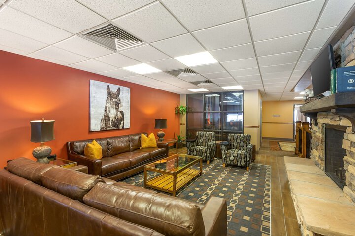 Best Western Premier Ivy Inn & Suites