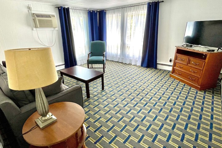 Room 14 of 40