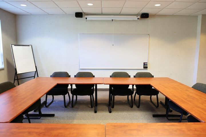 Residence & Conference Centre - Barrie