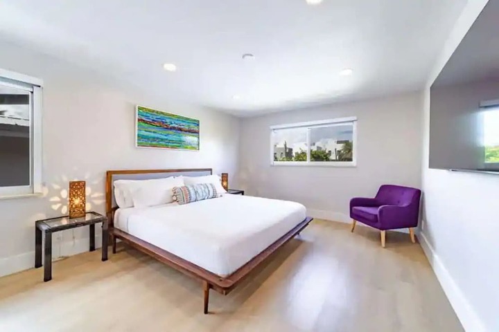 Room 34 of 60