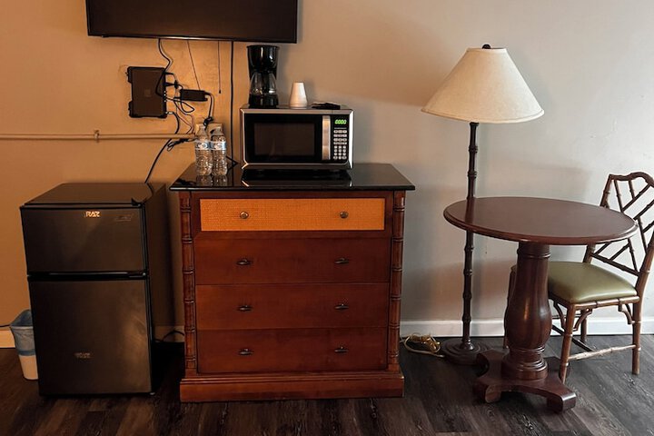 Room 30 of 35
