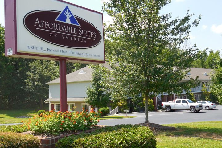 Affordable Suites Salisbury