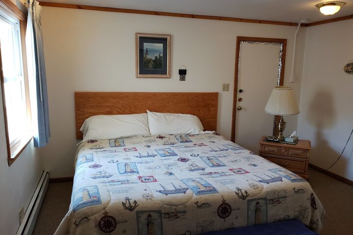 Algoma Beach Motel