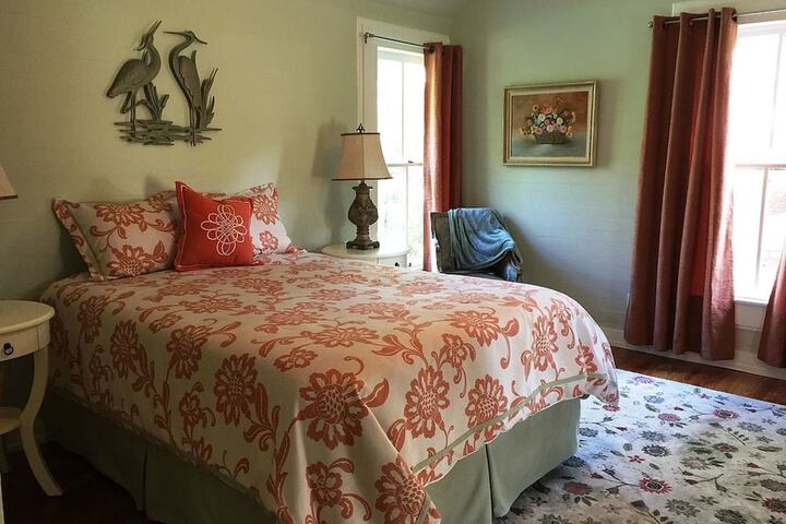 Room 9 of 19