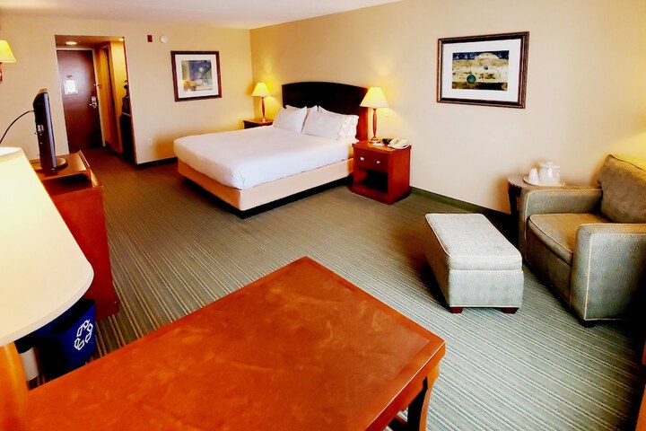 Room 20 of 33