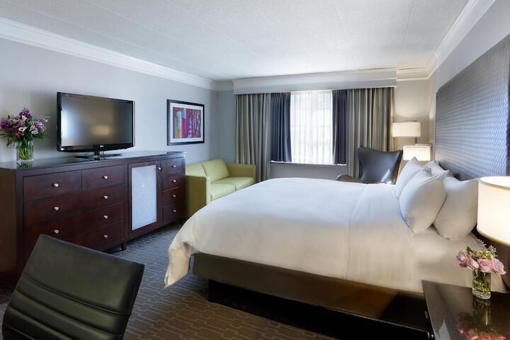 Hilton Mystic