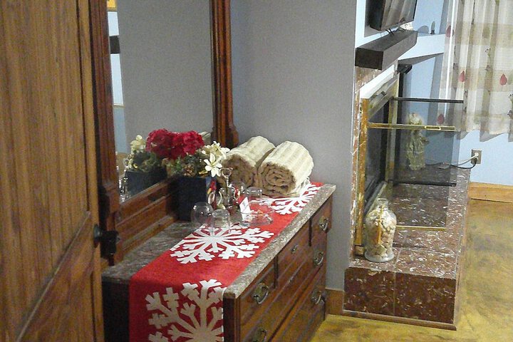 Room 93 of 154