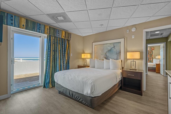 The Sandbar Hotel Trademark Collection by Wyndham