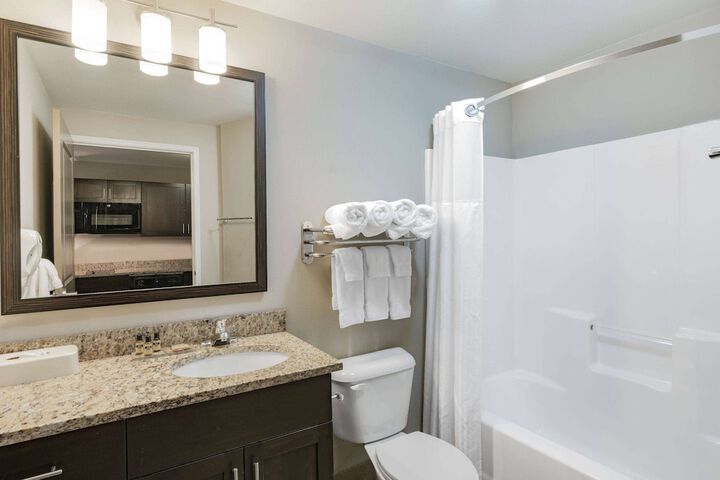 Hawthorn Extended Stay by Wyndham Dickinson
