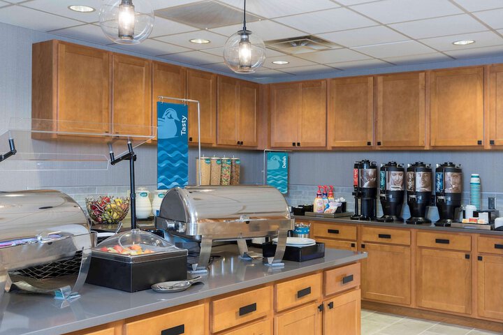 Homewood Suites by Hilton Indianapolis-Airport / Plainfield