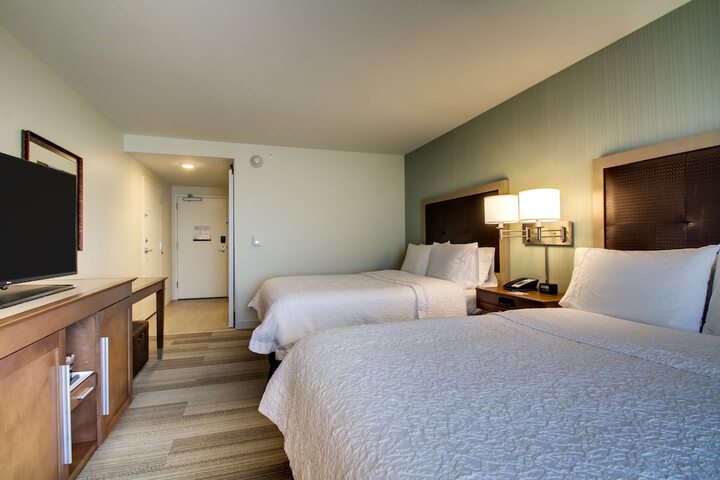 Room 34 of 64