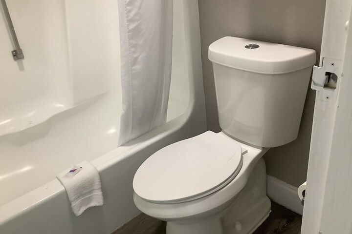 Room 10 of 44