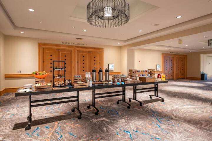 Signia by Hilton Diplomat Beach Resort