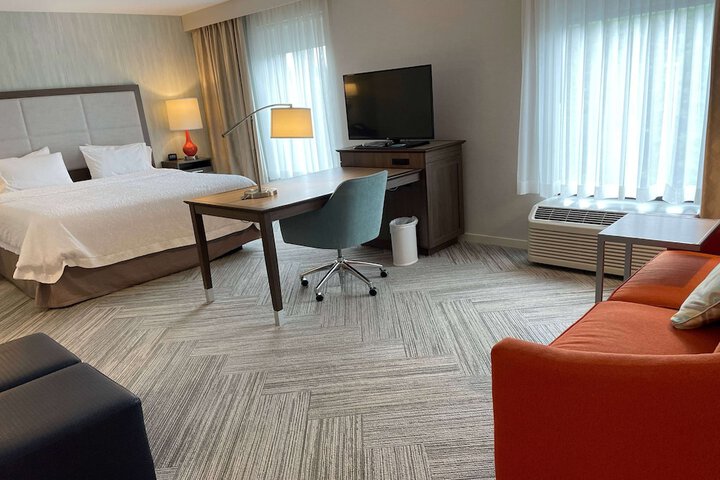 Room 18 of 43