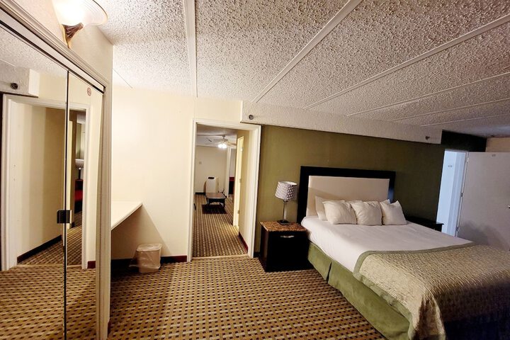 Room 15 of 44