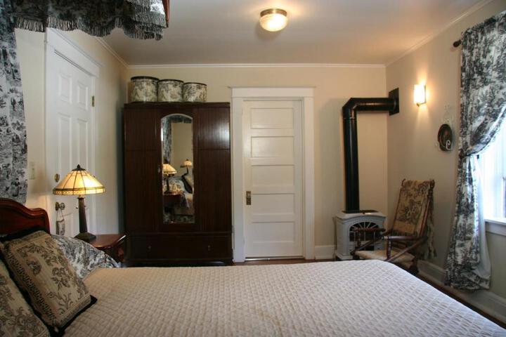 Eureka Street Inn