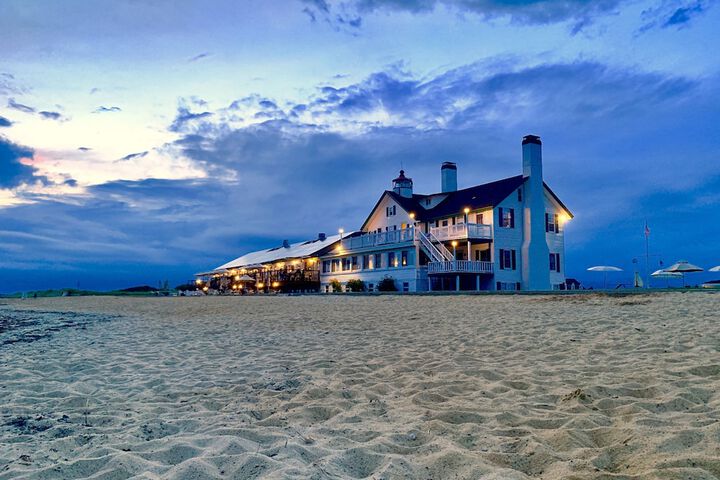 Lighthouse Inn