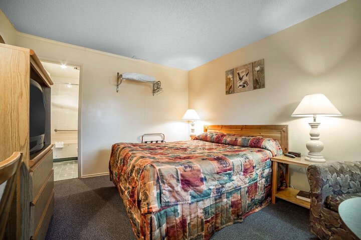 Room 15 of 55