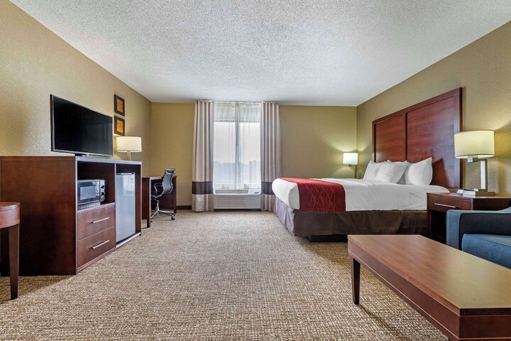 Room 13 of 36