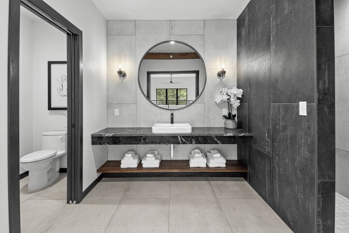 McGregor and Main Luxury Lofts