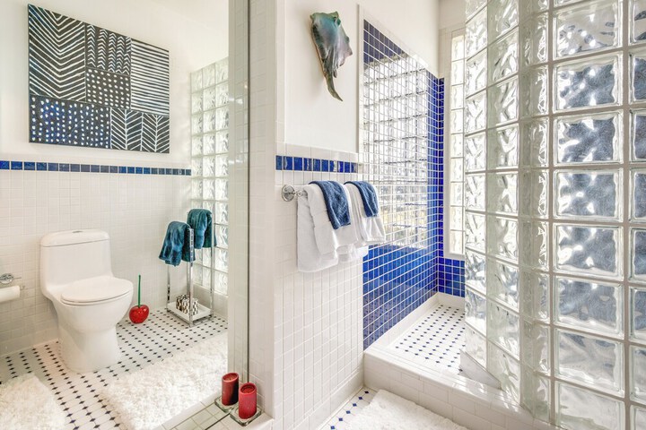 Modern Retreat w / River View in Roswell!