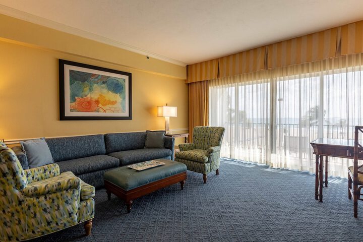 Room 93 of 164