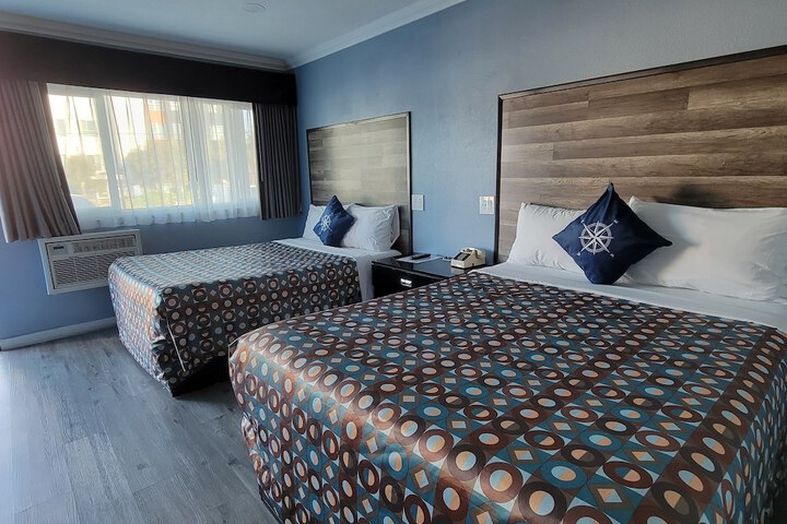 Room 5 of 28