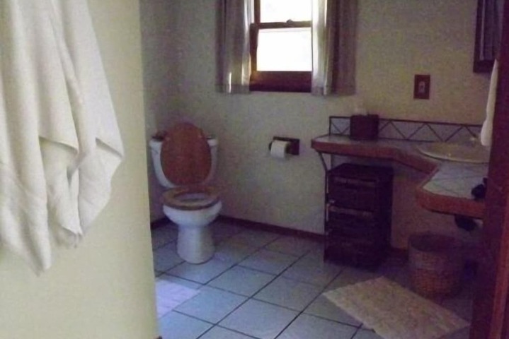 Room 14 of 74