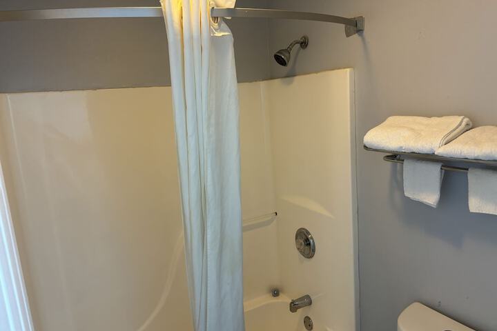 Clairmont Inn