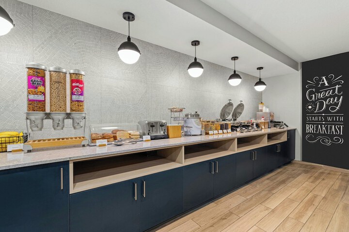 Towneplace Suites by Marriott Brookfield