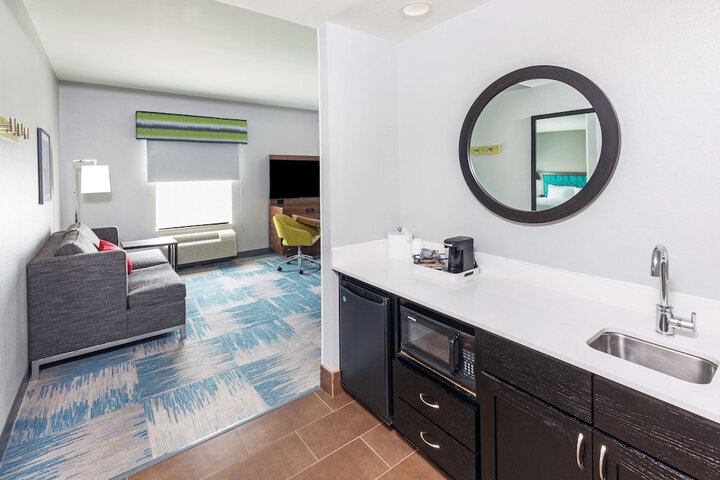 Room 35 of 49