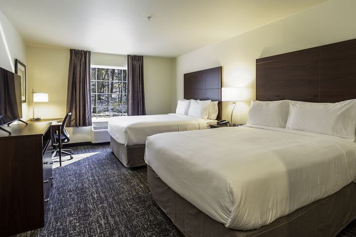 Cobblestone Inn & Suites - Brookville