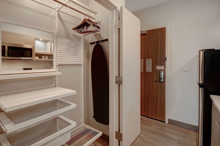 Room 19 of 35