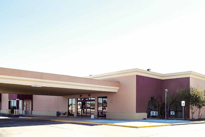 Express Inn & Suites