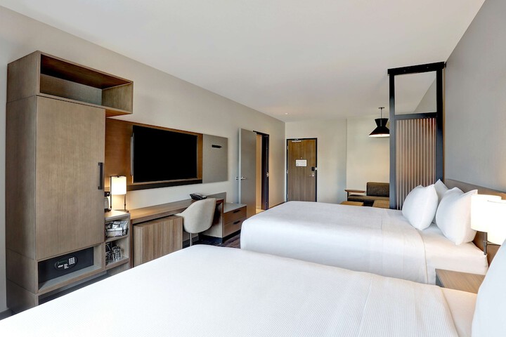 Room 12 of 45